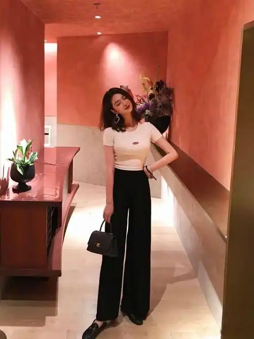 152cm女生,如何通过穿衣搭配穿出162cm的效果?