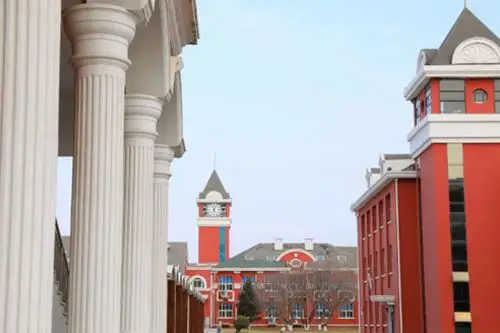 北京爱迪国际学校高中毕业必须留学吗