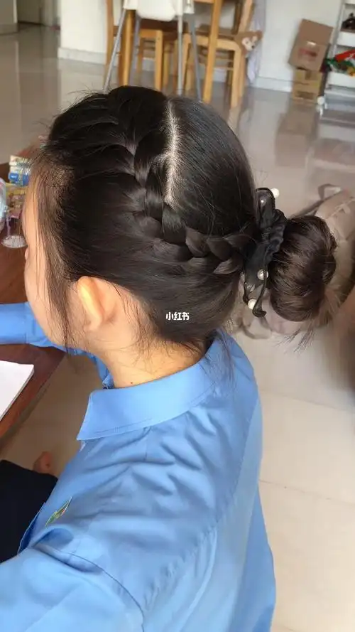 中学生也可以绑美美哒韩国气质丸子头