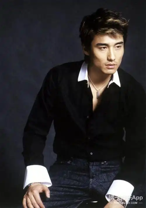 [老照片]《幻城》里火王胡兵,其实是一代型男啊