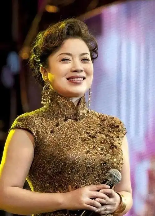 歌唱家张也55岁不婚无子女与男闺蜜吕继宏的友情让人羡慕