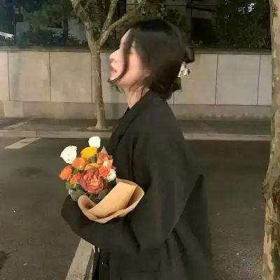 女生头像频道提供更多与超好看,ins风,ins相关的头像图片挑选下载