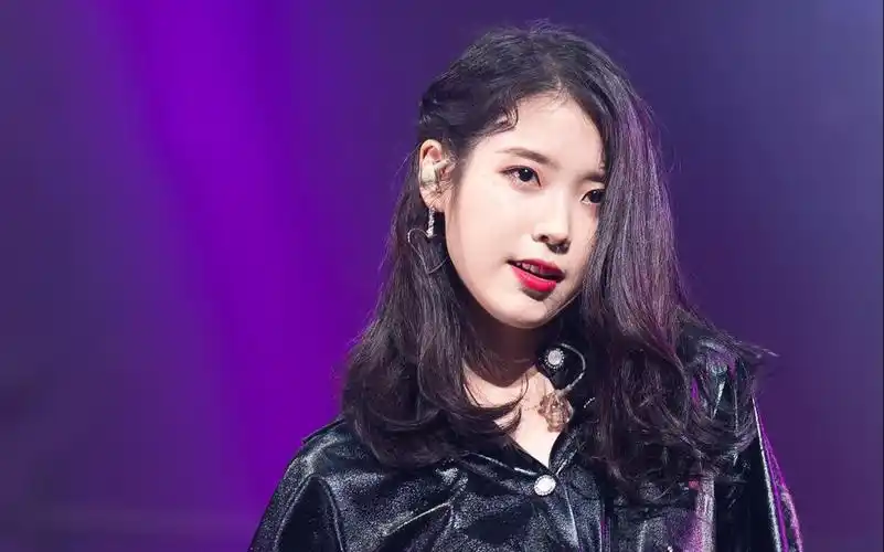 iu李知恩190105十周年这一刻亚洲巡回演唱会济州岛站