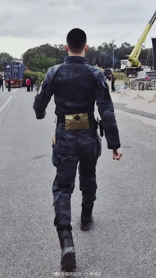 可以在组里发黄景瑜的图吗 (有更新