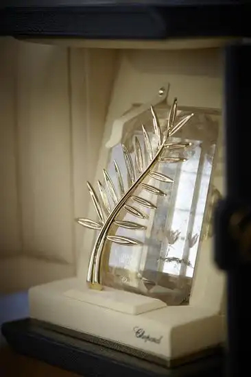 揭秘纯金戛纳奖杯