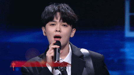 听尤长靖唱歌像在谈恋爱##young在春晚#尤长靖最新舞台《肆无忌档的