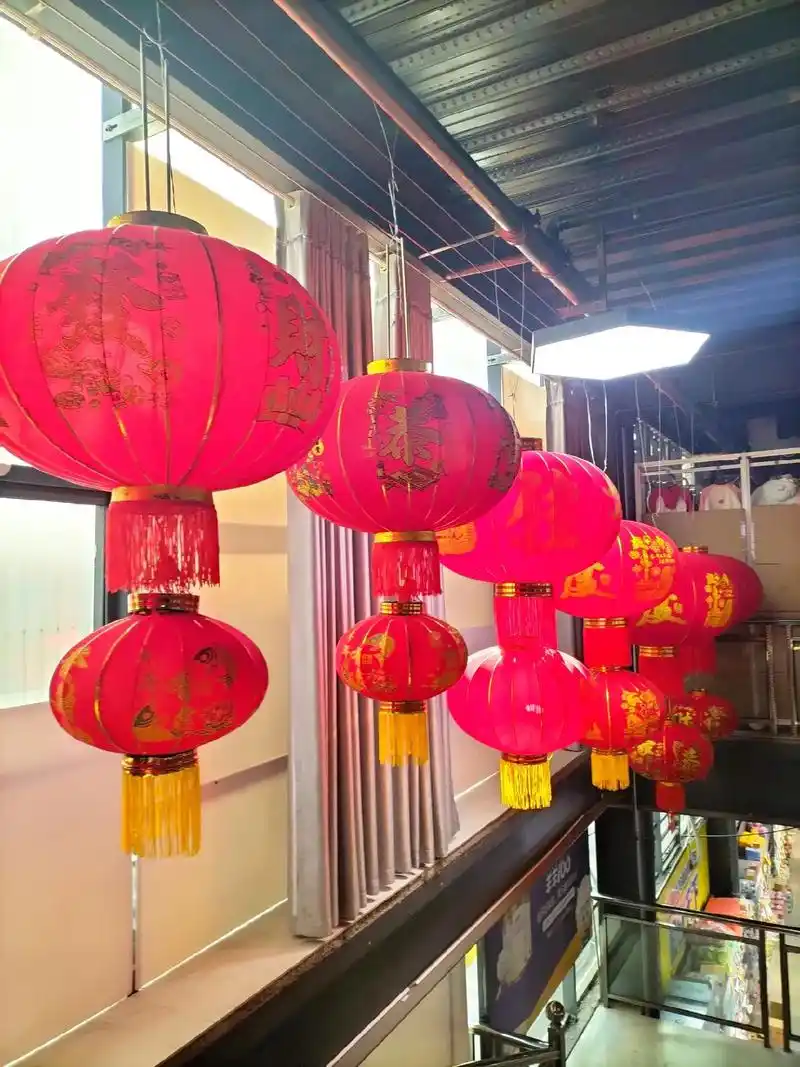 喜迎新年,必须年味十足[微笑][微笑] 各式灯笼,福字,春联 - 抖音