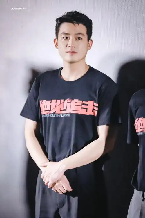 欧豪唱军歌好帅##绝地追击北京首映礼