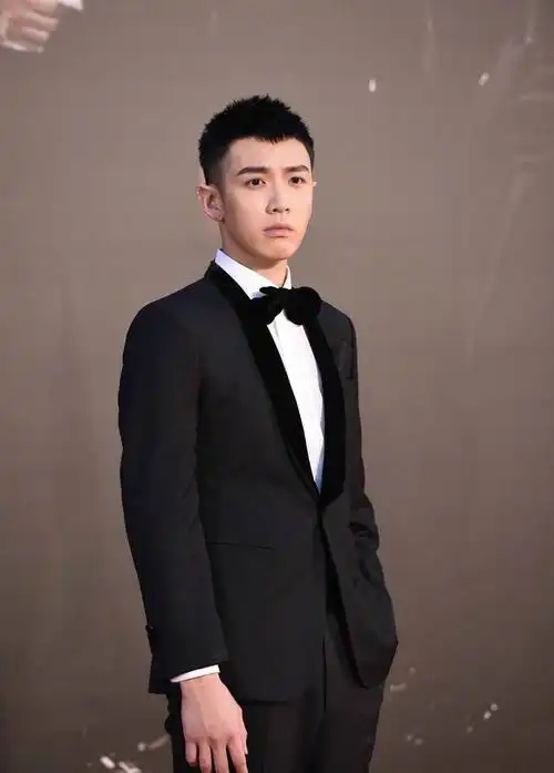 柯震东出席活动图,颜值回春,果然还是当年那个柯景腾!|柯震东|出席活