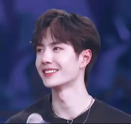 宝藏男孩王一博  #王一博  #向全世界安利王一博  #治愈自己