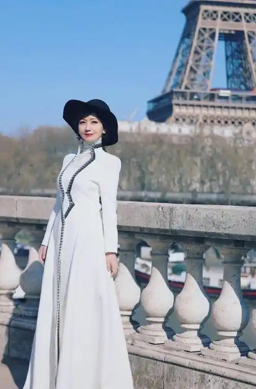 看看赵雅芝就知道美丽很高端_女性_时尚_款式