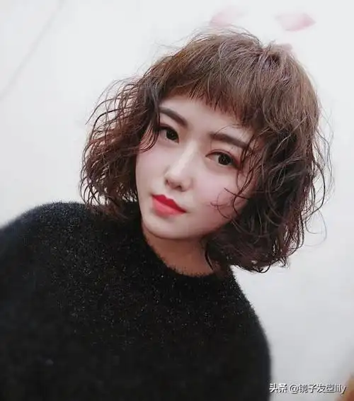 齐肩发烫发发型图片小卷(春节精选小卷烫发20款)