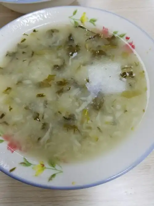 算是汉中的特色小吃吧我们旅游住在了汉中高速客运宾馆