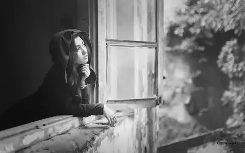 唯美女生黑白照