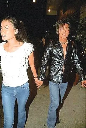 李宇春调侃锋菲恋 谢霆锋曾被问与王菲性生活