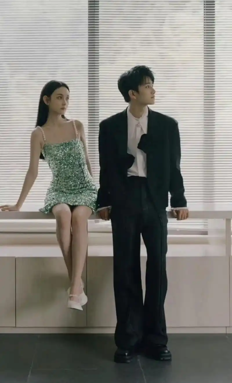 蒋依依 in kisskitty 23aw珍宝玛丽珍  珍宝 - 抖音