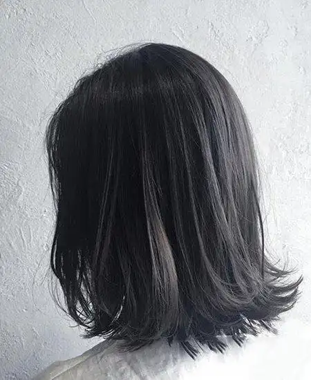 看起来不会老气,不会像原本的黑色那么死板