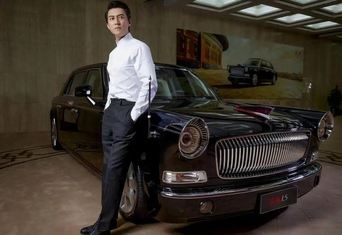 胡歌代言凯迪拉克,彭于晏代言沃尔沃,看到红旗代言人:好眼光!