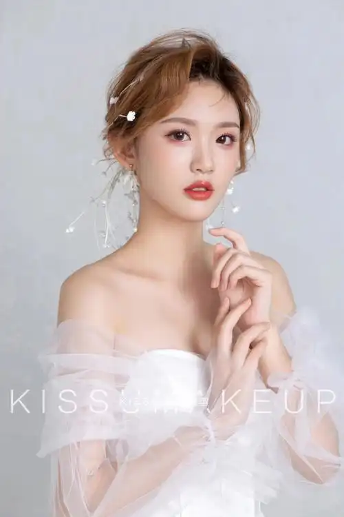 出门妆仪式造型礼服发型实用新娘婚纱造型合集