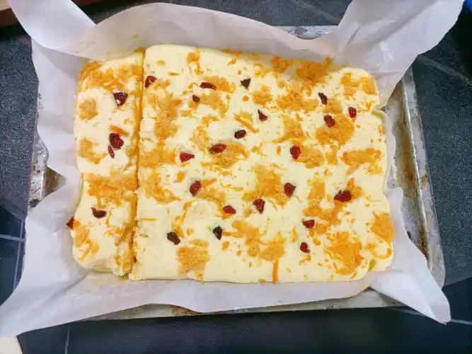 学会了用烤箱烤蛋糕了还不错吧