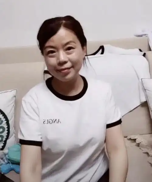 许敏一个月工资只剩38元田静带货被举报停播你的善良不会吃亏