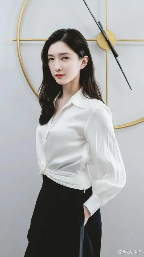 江疏影职场女神ol职业装穿搭气场强大