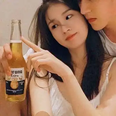 好看又撩人的真人情侣头像一男一女