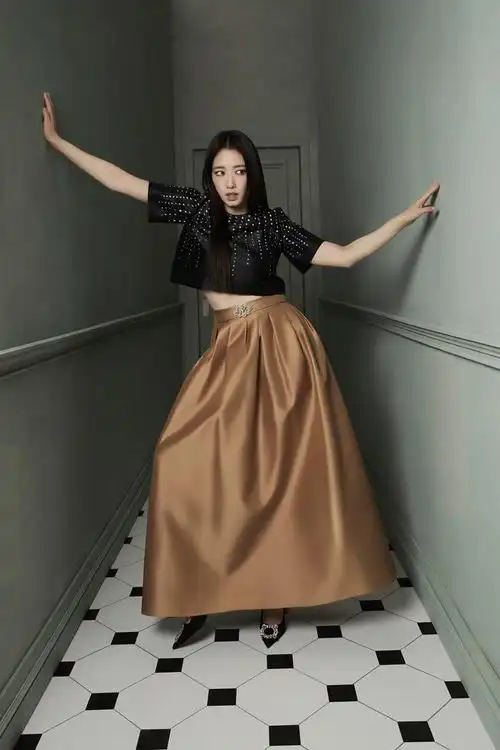 韩国女艺人朴信惠最新代言宣传照曝光