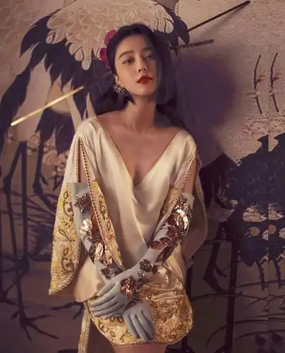 范冰冰古典风杂志大片,尽显极致东方之美.