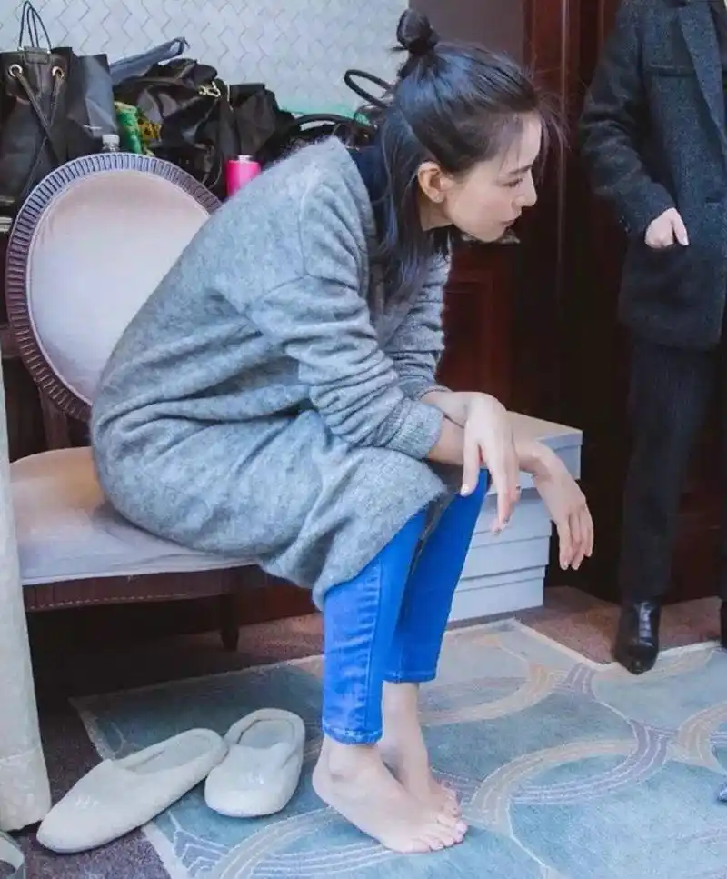 明星美足:高圆圆