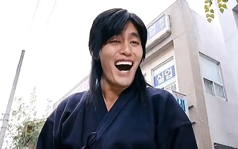 搞笑表情包真人静态 - 蜡笔小新卡通头像!