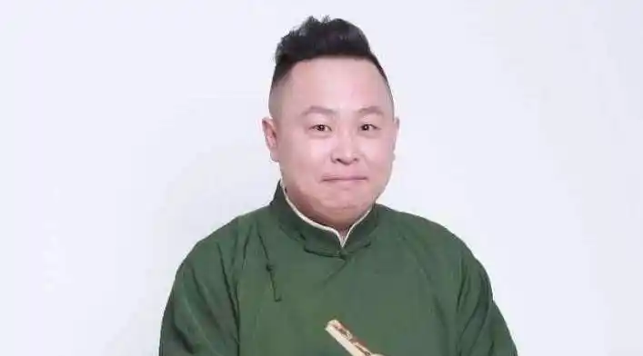 原创他们是德云社的八个队长每个人都有自己的传奇故事