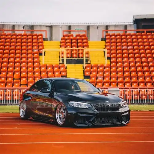 宝马改装|宝马m2雷霆版改装低趴姿态 车尾的升级嚣张十足——veecar