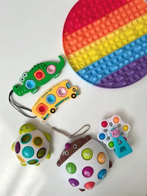 一杯奶茶07都不到的价格宝宝解压玩具