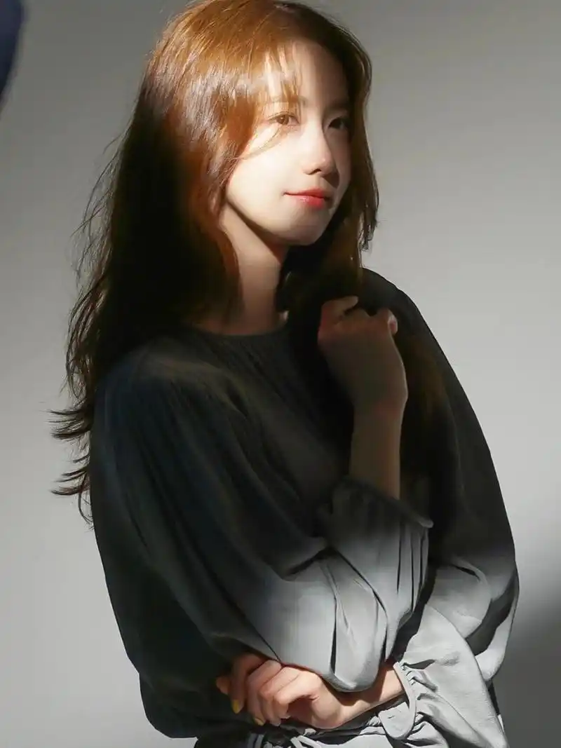 明星壁纸|今日份美女|林允儿 希望大家喜欢这组明星壁纸分享