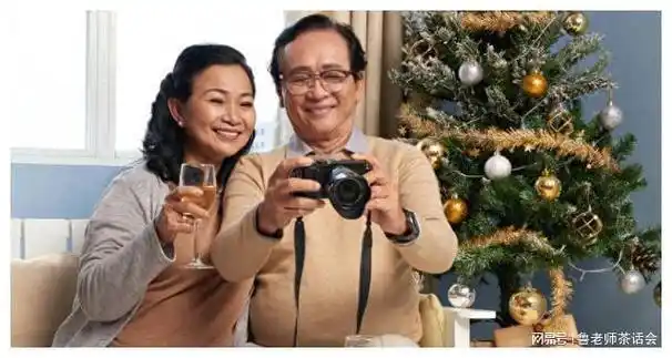 "每道菜都是你女儿爱吃的,我们5口人怎么办?"男人:不吃就滚