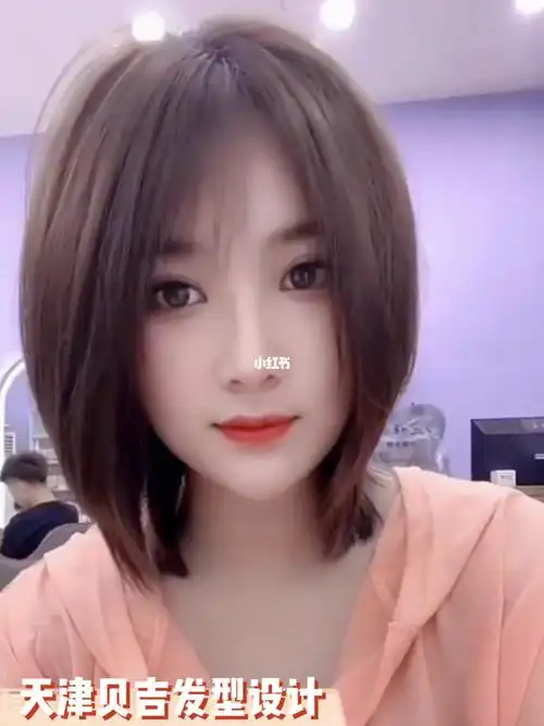 减龄免打理适合沙发自来卷宝妈首选发型