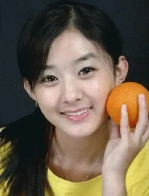 赵丽颖的一组出道前旧照,是不是原装颜值,一看便知