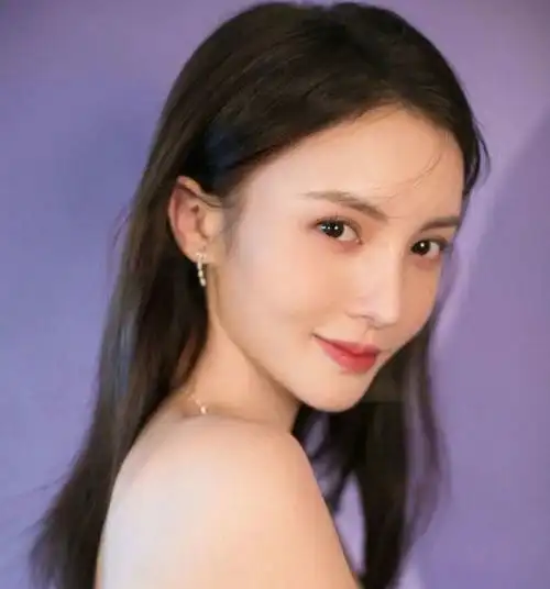 从邓伦到贾乃亮,金晨的"前男友们"多到你无法想象!