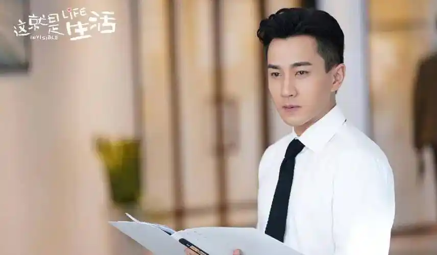 刘恺威离开杨幂后无戏可拍?年过半百依旧没突破,昔日夫妻差距大