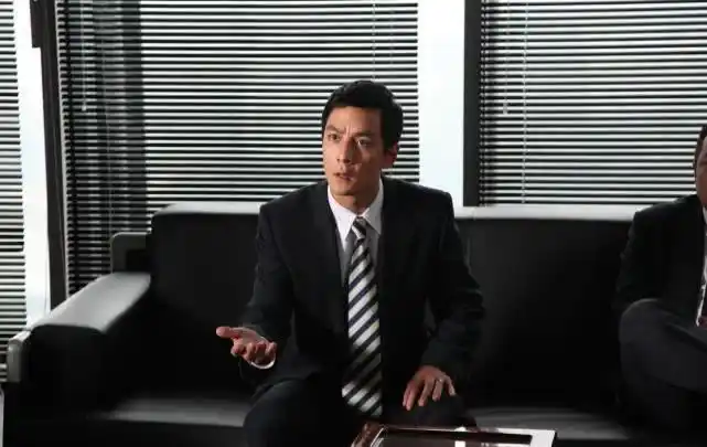 吴彦祖的精力放在好莱坞市场,到如今都没取得好成绩,努力错方向