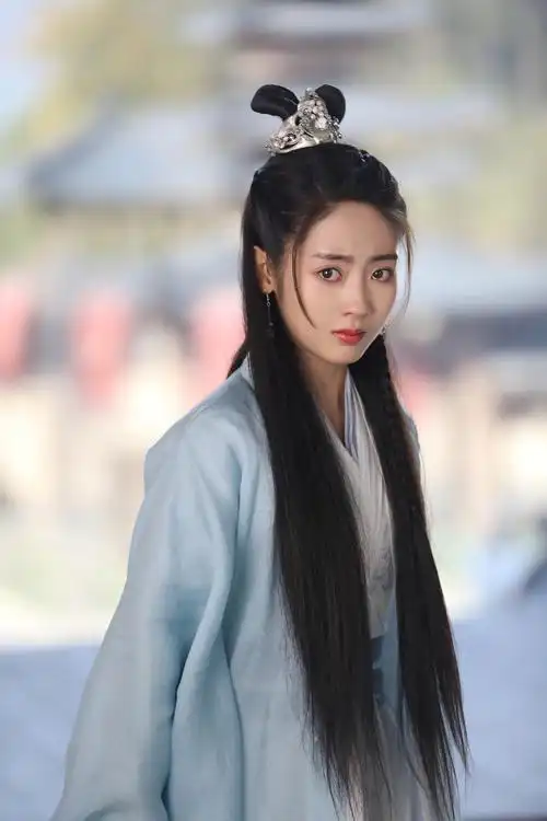 邢菲《明月曾照江东寒》哭戏获赞 情绪大爆发引共鸣