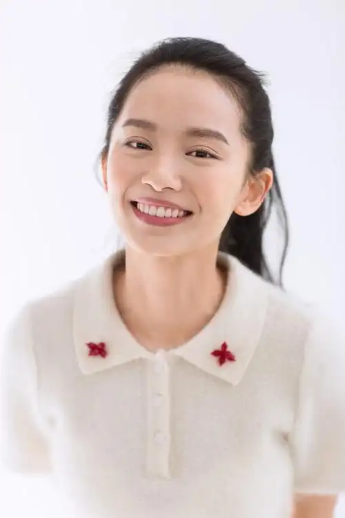 王禛清新白衣写真曝光