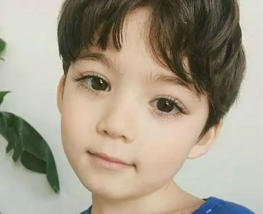 韩国混血睫毛精宝宝韩加混血小孩睫毛又长又密超好看