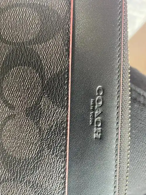 coach男士钱包求鉴定