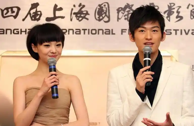 张翰深夜隐喻发文,是要和郑爽复合的节奏?粉丝互掐模式已开启