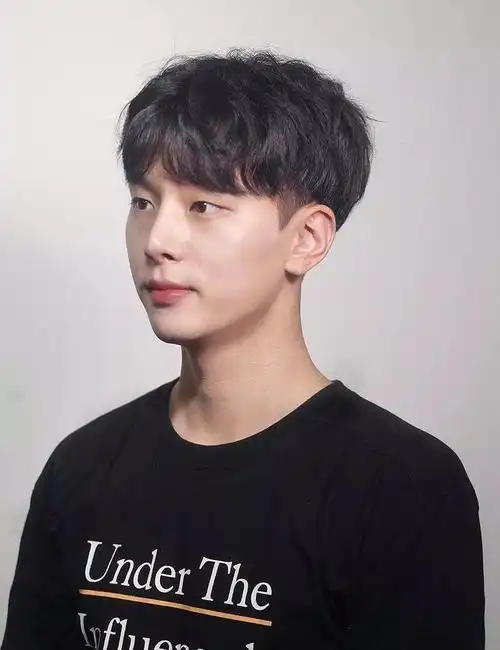 男生刘海发型图片大全(推荐5种风格值得尝试) - 娇娇网