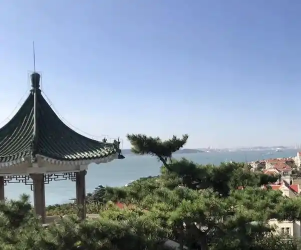 红瓦白墙,书香门第,海滨城市青岛!