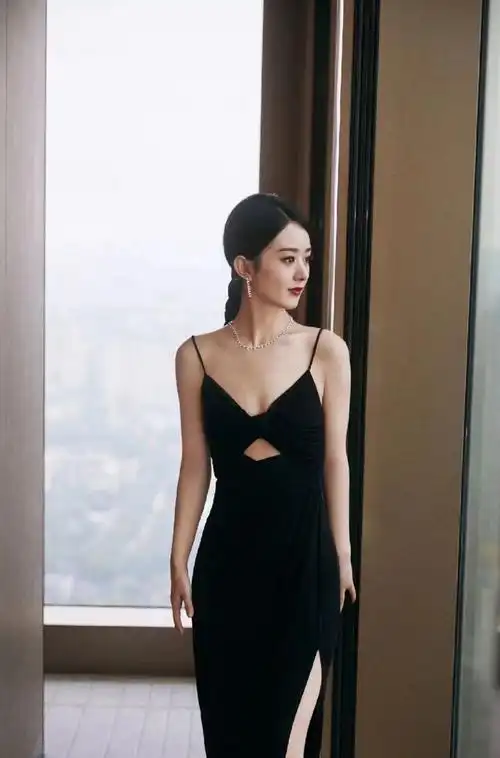 赵丽颖瘦成一道光,这沟是真的吗?