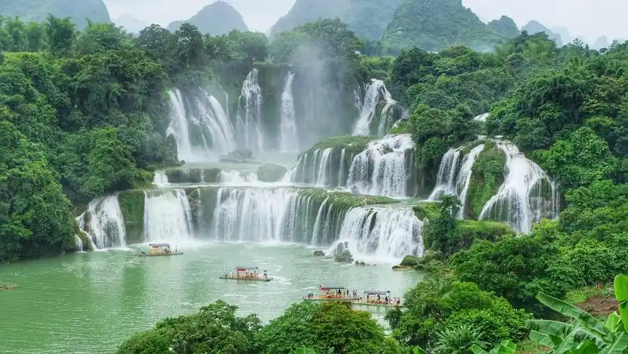 中国最美的4大瀑布中国最美的六大瀑布